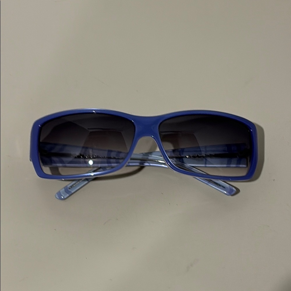 Burberry B 8438 Sunglasses - Vintage 90’s Blue Plaid Nova